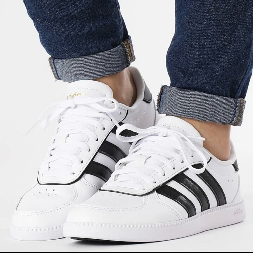 NEW Adidas Classic White and Black Trainers - Picture 3 of 8